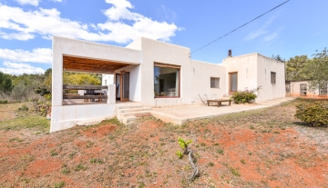 Resa Estate finc for sale Ibiza santa gertrudis te koop spanje exterior house.jpg